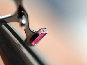 一つ一つ、パーツをチェックして原因を探ります。