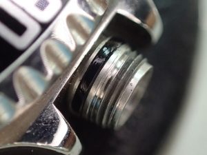 当然、各部のパッキンは硬化、変形しています。