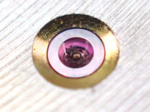 3番車のホゾからサビが出ていることが確認できます。
