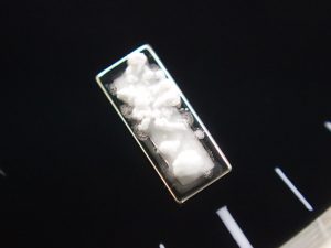 夜光塗料に使用されているルミノバは、アルミン酸塩を主成分としています。
